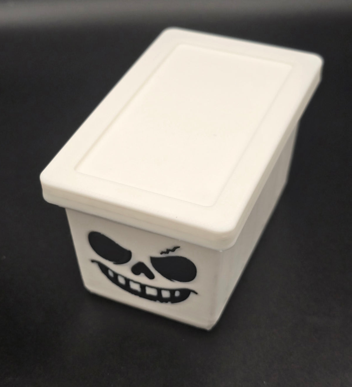 XYZ 3D Halloween Mini Tote - Skeleton Design, white base with black skeleton face accent