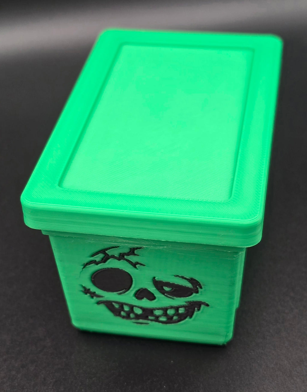 XYZ 3D Halloween Zombie Mini Tote digital STL 3MF file - green base with black zombie face design